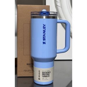 STANLEY QUENCHER PROTOUR FLIP STRAW TUMBLER, 40OZ- CORNFLOWER GLOSS‎